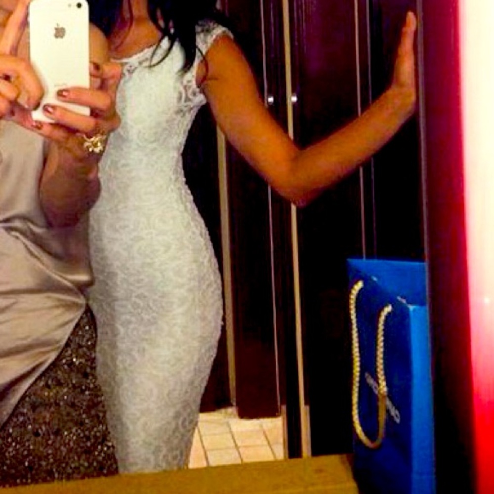 Elegant Italian White Lace Midi Dress from Positano, Italy 🇮🇹